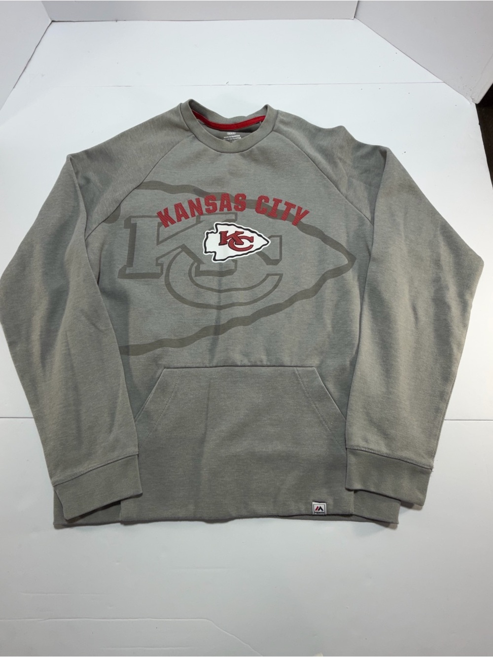 Majestic NFL Kansas City Chiefs Grey Kangaroo Pocket Crewneck M